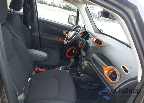 2019 Jeep Renegade Altitude 4X4 z USA, uszkodzony, nr VIN ZACNJBBB2KPJ96269